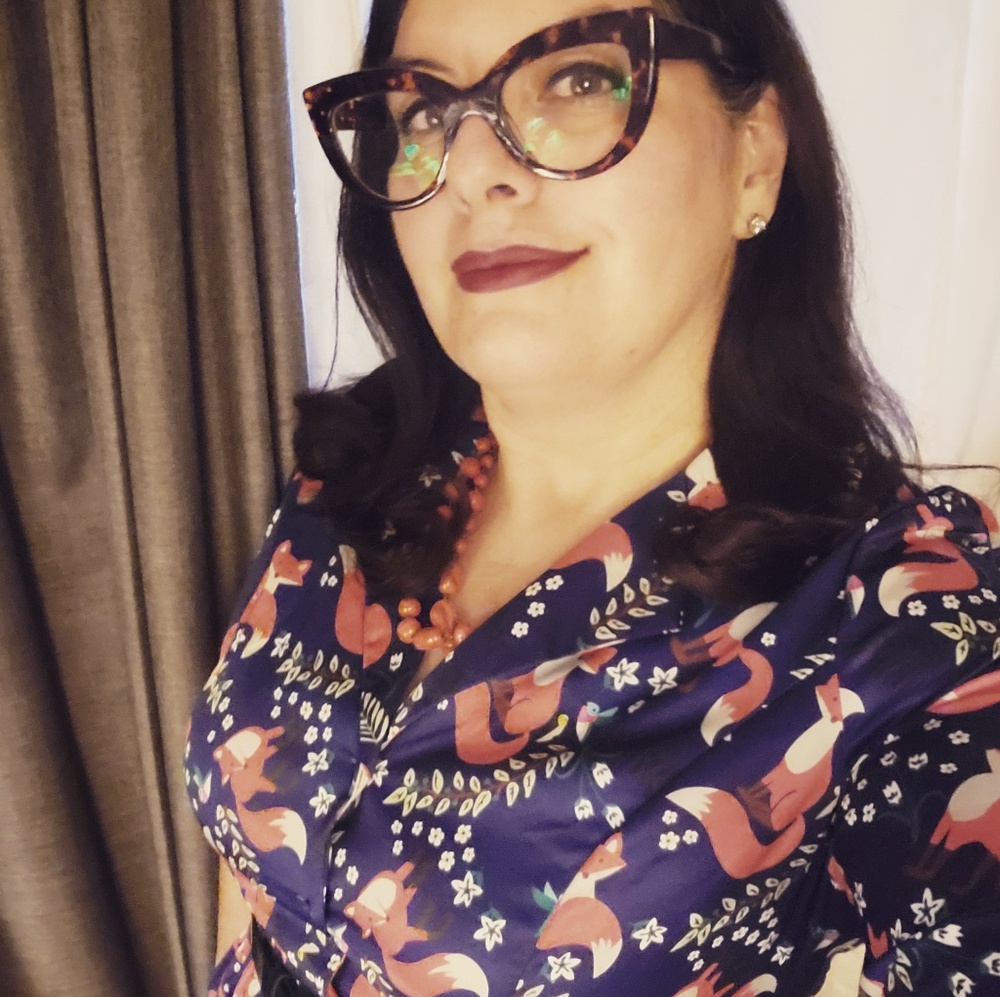 Meet your Posher, Elizabeth